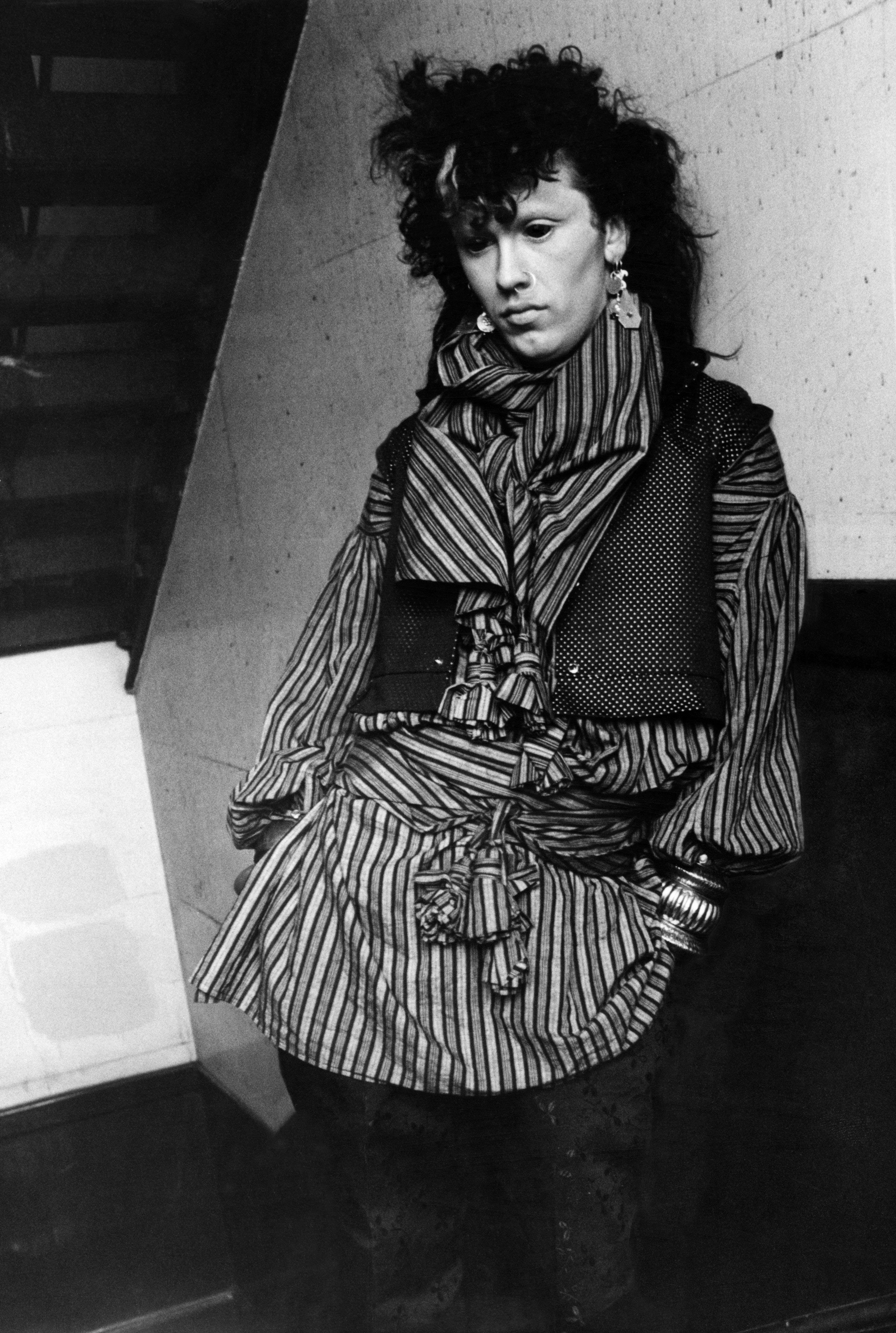 how teens dressed in the 90s Vintage LESLIE FAY Sportswear Black and Green Plaid Blazer Pants Power Suit Set - Office Core main image 0
